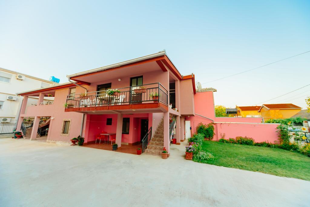Mc Apartments Улцинь Экстерьер фото