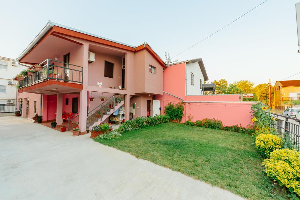 Mc Apartments Улцинь Экстерьер фото