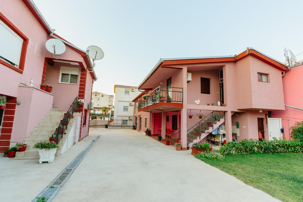 Mc Apartments Улцинь Экстерьер фото