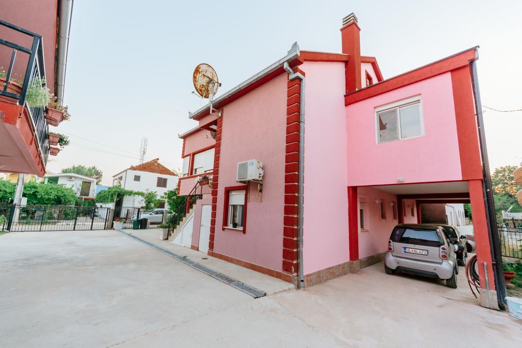 Mc Apartments Улцинь Экстерьер фото