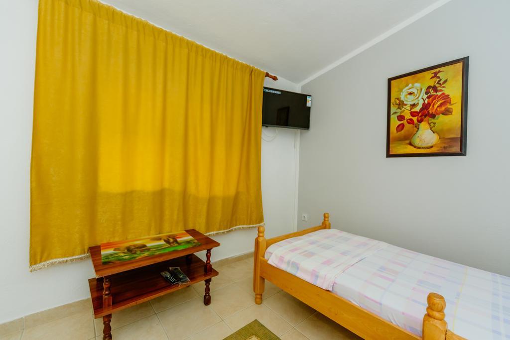Mc Apartments Улцинь Экстерьер фото