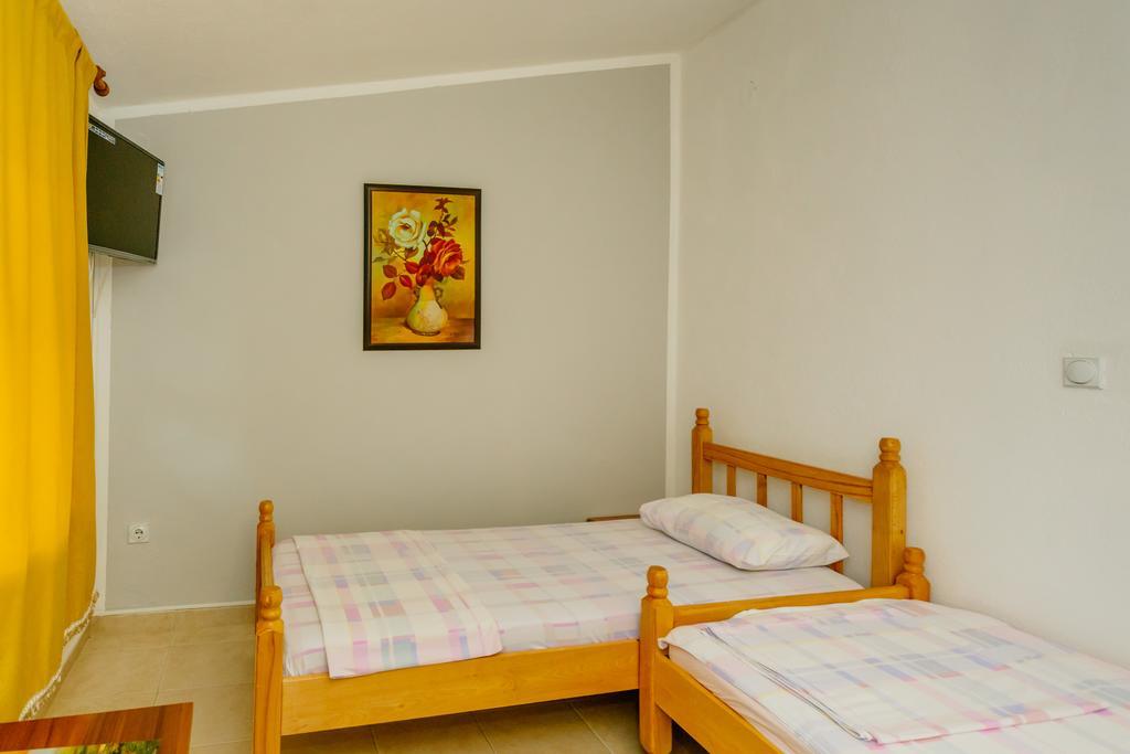 Mc Apartments Улцинь Экстерьер фото