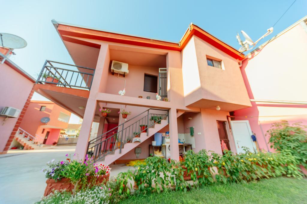 Mc Apartments Улцинь Экстерьер фото