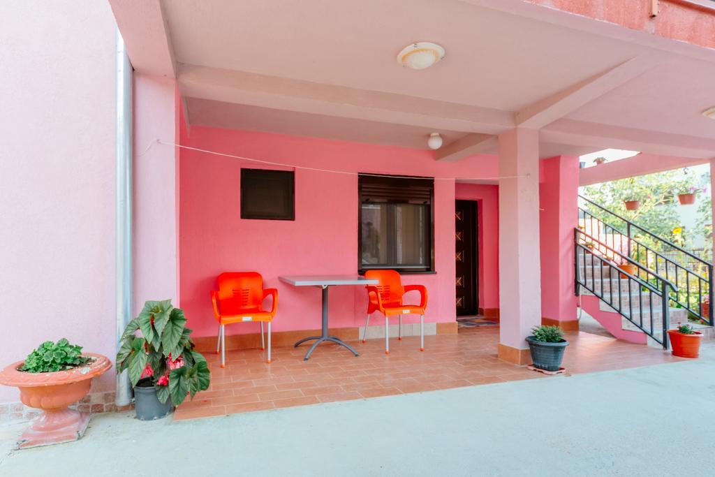 Mc Apartments Улцинь Экстерьер фото