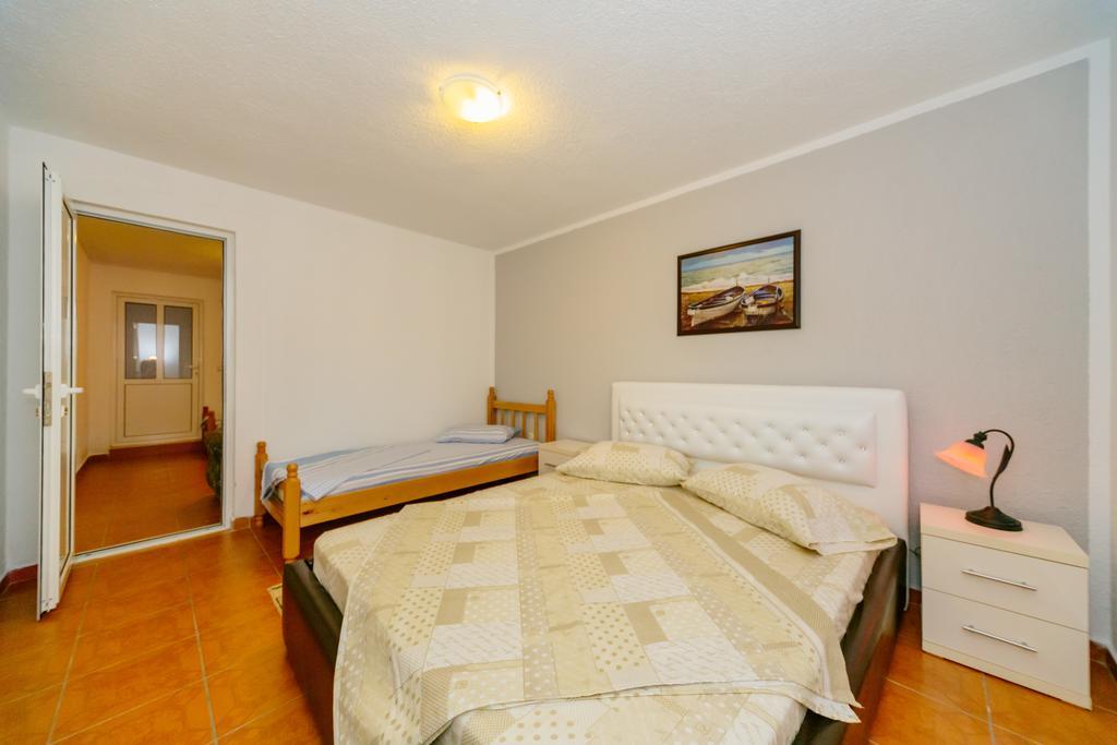 Mc Apartments Улцинь Экстерьер фото