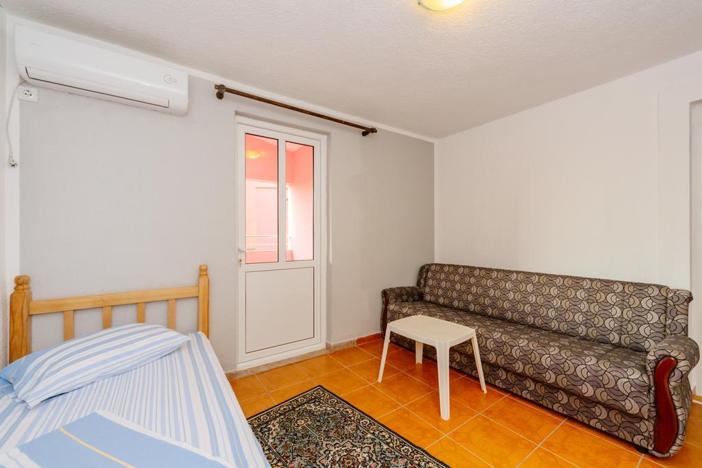 Mc Apartments Улцинь Экстерьер фото