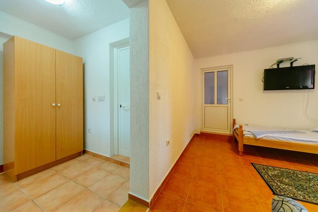 Mc Apartments Улцинь Экстерьер фото