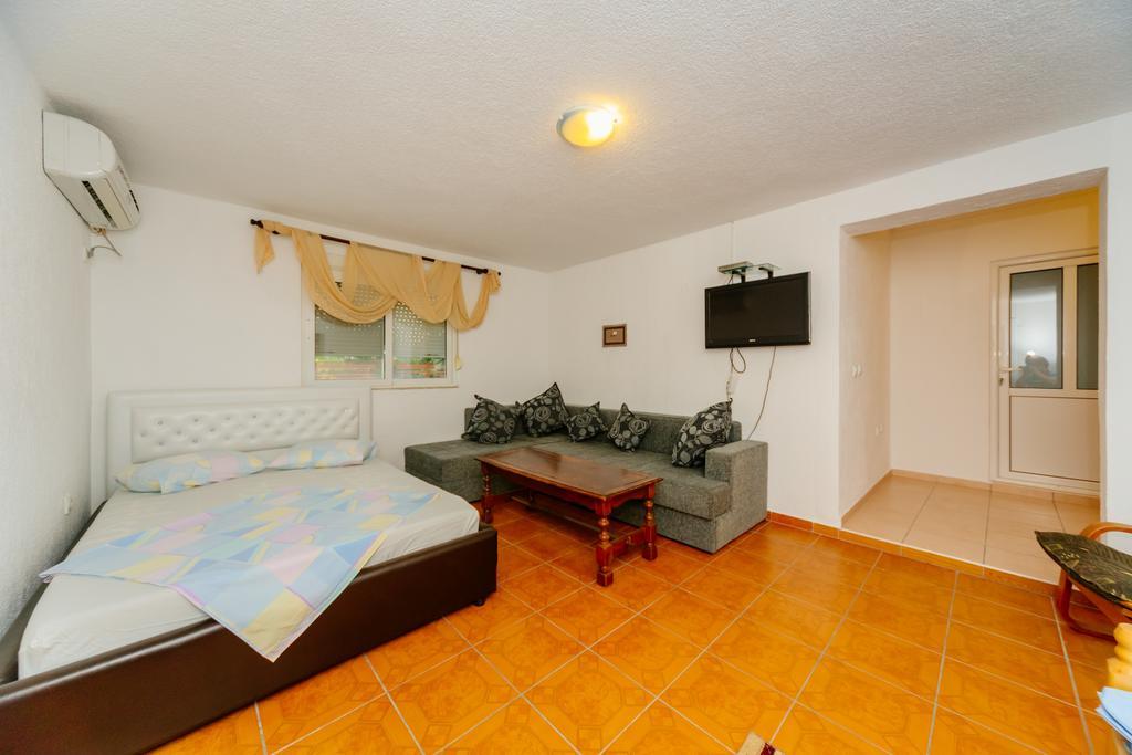 Mc Apartments Улцинь Экстерьер фото