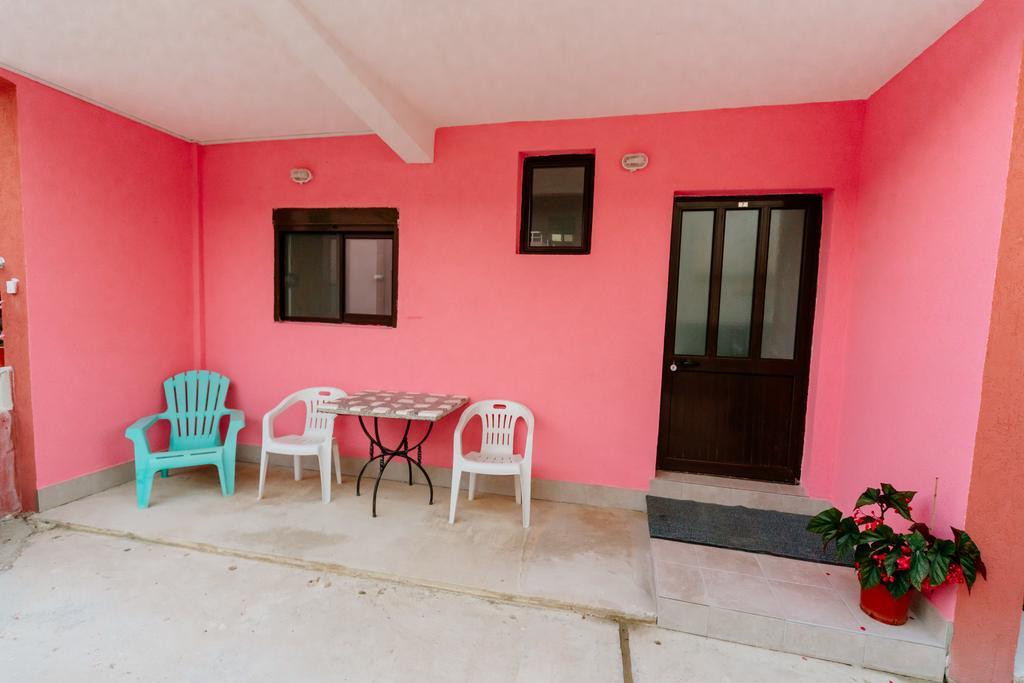 Mc Apartments Улцинь Экстерьер фото